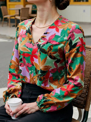 Fashion Print V-Neck Long-Sleeve Top