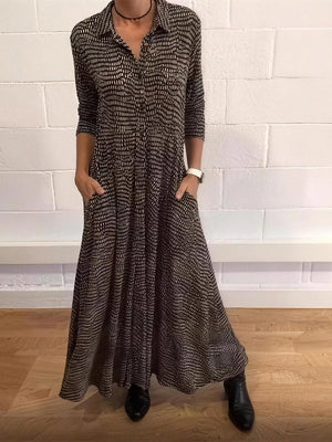 Vintage-Inspired Printed Maxi Dress