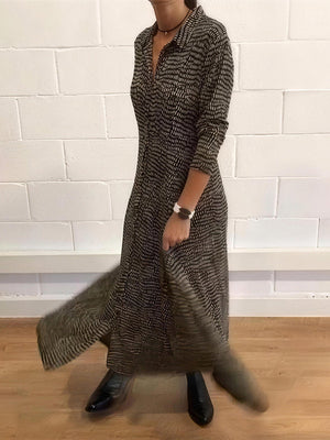 Vintage-Inspired Printed Maxi Dress